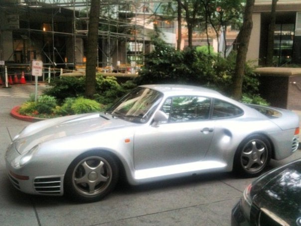 he-used-to-collect-porsches-which-he-drove-11